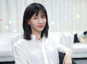 吃瓜娱乐酱第一次结婚,揭秘首次婚姻背后的甜蜜与挑战